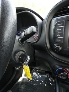 2020 Kia Soul LX   - Photo 26 - Naples, FL 34104