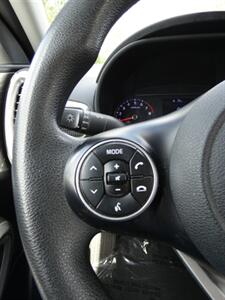 2020 Kia Soul LX   - Photo 23 - Naples, FL 34104