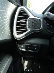 2020 Kia Soul LX   - Photo 22 - Naples, FL 34104