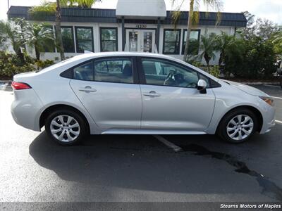 2023 Toyota Corolla LE   - Photo 2 - Naples, FL 34104