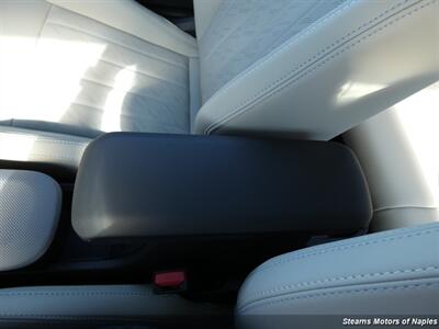 2025 MINI Cooper S Signature Trim   - Photo 33 - Naples, FL 34104