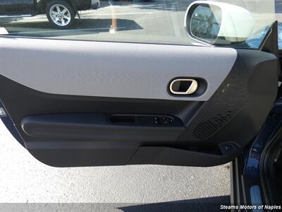 2025 MINI Cooper S Signature Trim   - Photo 42 - Naples, FL 34104