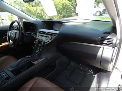 2013 Lexus RX 450 H - Photo 44 - Naples, FL 34104