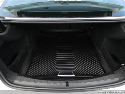2019 BMW 330i xDrive   - Photo 14 - Naples, FL 34104