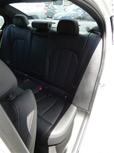 2019 BMW 330i xDrive   - Photo 41 - Naples, FL 34104