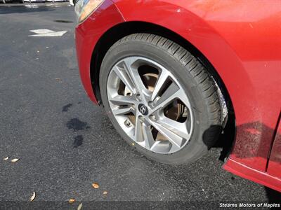 2017 Hyundai Elantra Limited   - Photo 18 - Naples, FL 34104
