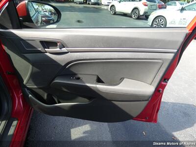 2017 Hyundai Elantra Limited   - Photo 49 - Naples, FL 34104