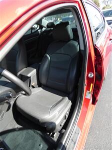 2017 Hyundai Elantra Limited   - Photo 38 - Naples, FL 34104