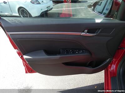 2017 Hyundai Elantra Limited   - Photo 40 - Naples, FL 34104