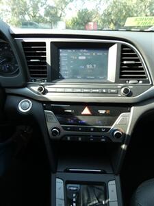2017 Hyundai Elantra Limited   - Photo 31 - Naples, FL 34104