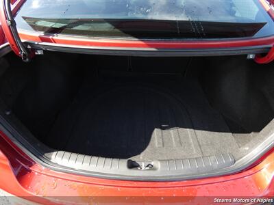 2017 Hyundai Elantra Limited   - Photo 14 - Naples, FL 34104