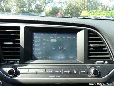 2017 Hyundai Elantra Limited   - Photo 27 - Naples, FL 34104