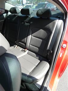 2017 Hyundai Elantra Limited   - Photo 41 - Naples, FL 34104