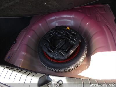 2017 Hyundai Elantra Limited   - Photo 15 - Naples, FL 34104