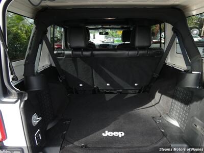 2017 Jeep Wrangler Sahara   - Photo 14 - Naples, FL 34104