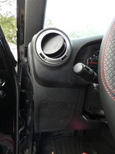 2017 Jeep Wrangler Sahara   - Photo 22 - Naples, FL 34104