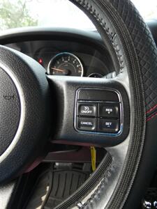 2017 Jeep Wrangler Sahara   - Photo 25 - Naples, FL 34104