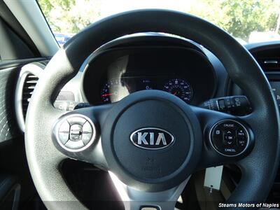 2020 Kia Soul LX   - Photo 25 - Naples, FL 34104