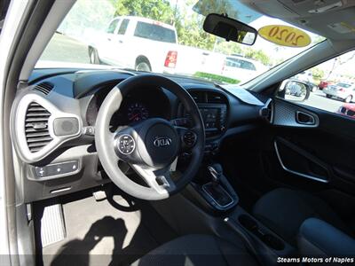 2020 Kia Soul LX   - Photo 37 - Naples, FL 34104