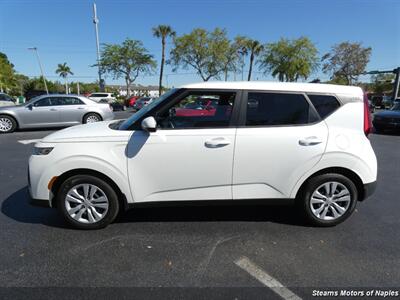 2020 Kia Soul LX   - Photo 10 - Naples, FL 34104