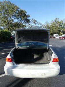 2000 Toyota Camry LE   - Photo 13 - Naples, FL 34104