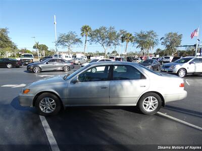 2000 Toyota Camry LE   - Photo 10 - Naples, FL 34104