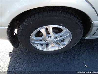 2000 Toyota Camry LE   - Photo 15 - Naples, FL 34104