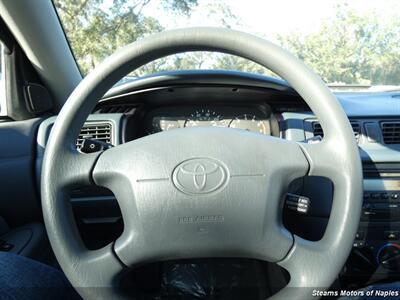 2000 Toyota Camry LE   - Photo 22 - Naples, FL 34104