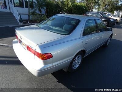 2000 Toyota Camry LE   - Photo 11 - Naples, FL 34104