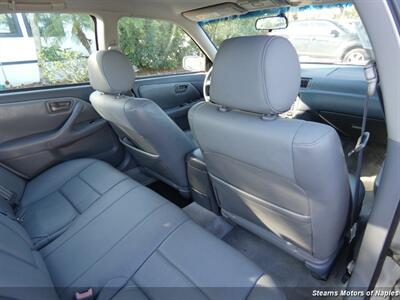 2000 Toyota Camry LE   - Photo 47 - Naples, FL 34104