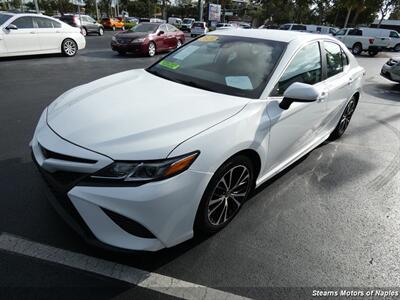 2020 Toyota Camry SE   - Photo 3 - Naples, FL 34104