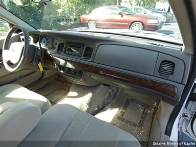 2006 Mercury Grand Marquis GS   - Photo 40 - Naples, FL 34104