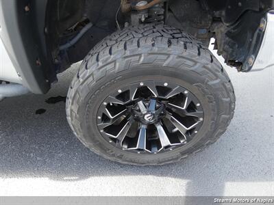 2016 Toyota Tundra Limited   - Photo 19 - Naples, FL 34104