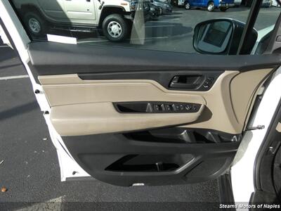 2018 Honda Odyssey EX-L w/Navi w/RES   - Photo 39 - Naples, FL 34104