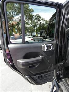 2021 Jeep Gladiator Rubicon   - Photo 54 - Naples, FL 34104