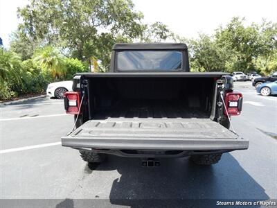 2021 Jeep Gladiator Rubicon   - Photo 17 - Naples, FL 34104