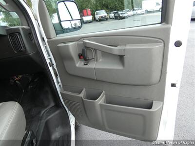 2023 Chevrolet Express 2500   - Photo 39 - Naples, FL 34104