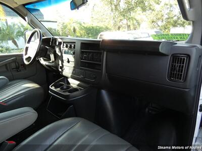 2022 GMC Savana 3500   - Photo 37 - Naples, FL 34104