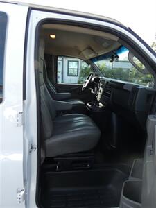 2022 GMC Savana 3500   - Photo 39 - Naples, FL 34104