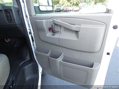 2022 GMC Savana 3500   - Photo 40 - Naples, FL 34104