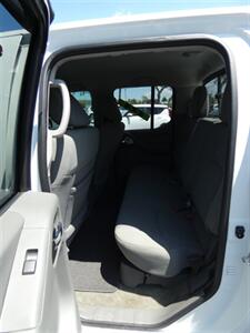 2016 Nissan Frontier S   - Photo 41 - Naples, FL 34104