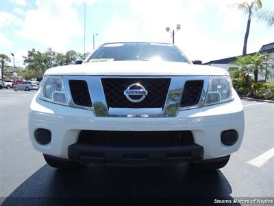 2016 Nissan Frontier S   - Photo 4 - Naples, FL 34104