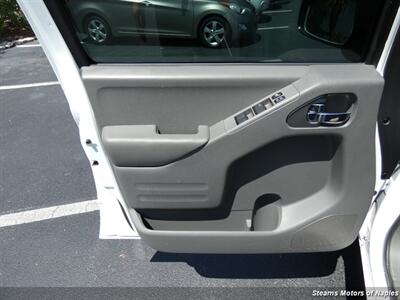 2016 Nissan Frontier S   - Photo 39 - Naples, FL 34104