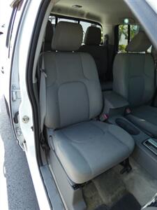 2016 Nissan Frontier S   - Photo 46 - Naples, FL 34104