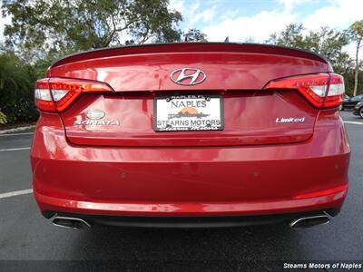 2017 Hyundai Sonata Limited   - Photo 12 - Naples, FL 34104