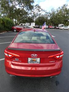 2017 Hyundai Sonata Limited   - Photo 11 - Naples, FL 34104