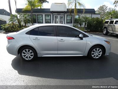 2022 Toyota Corolla LE   - Photo 2 - Naples, FL 34104