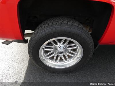 2017 Chevrolet Silverado 1500 LTZ Z71   - Photo 17 - Naples, FL 34104