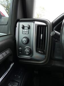 2017 Chevrolet Silverado 1500 LTZ Z71   - Photo 23 - Naples, FL 34104