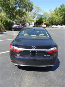 2018 Lexus ES 350   - Photo 12 - Naples, FL 34104